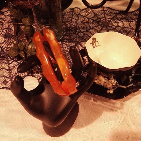 Vintage Jewelry - Orange Bangle Bracelet